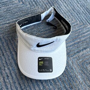 Nike Michigan visor